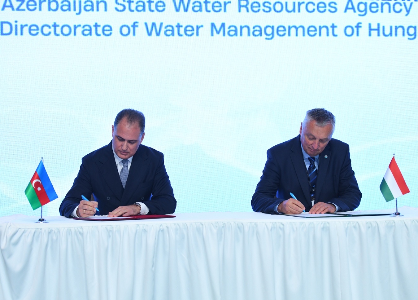 ADSEA və Macarıstanın Su Təsərrüfatı Baş İdarəsi arasında Anlaşma Memorandumu imzalanıb