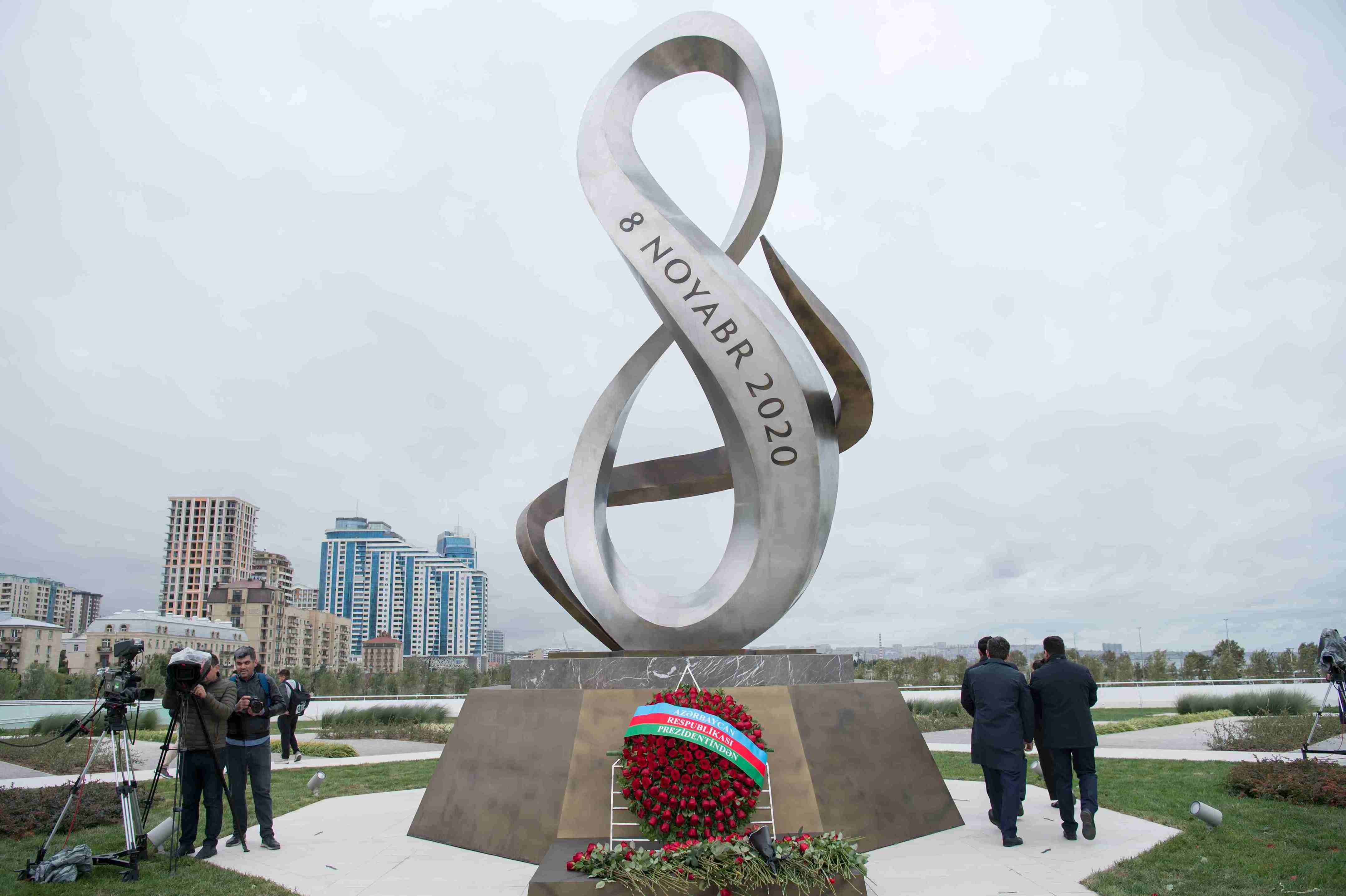 ADSEA sədri Zaur Mikayılov və kollektivi Zəfər parkında olublar